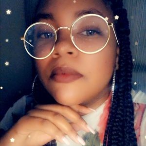 Meet your Posher, Allie